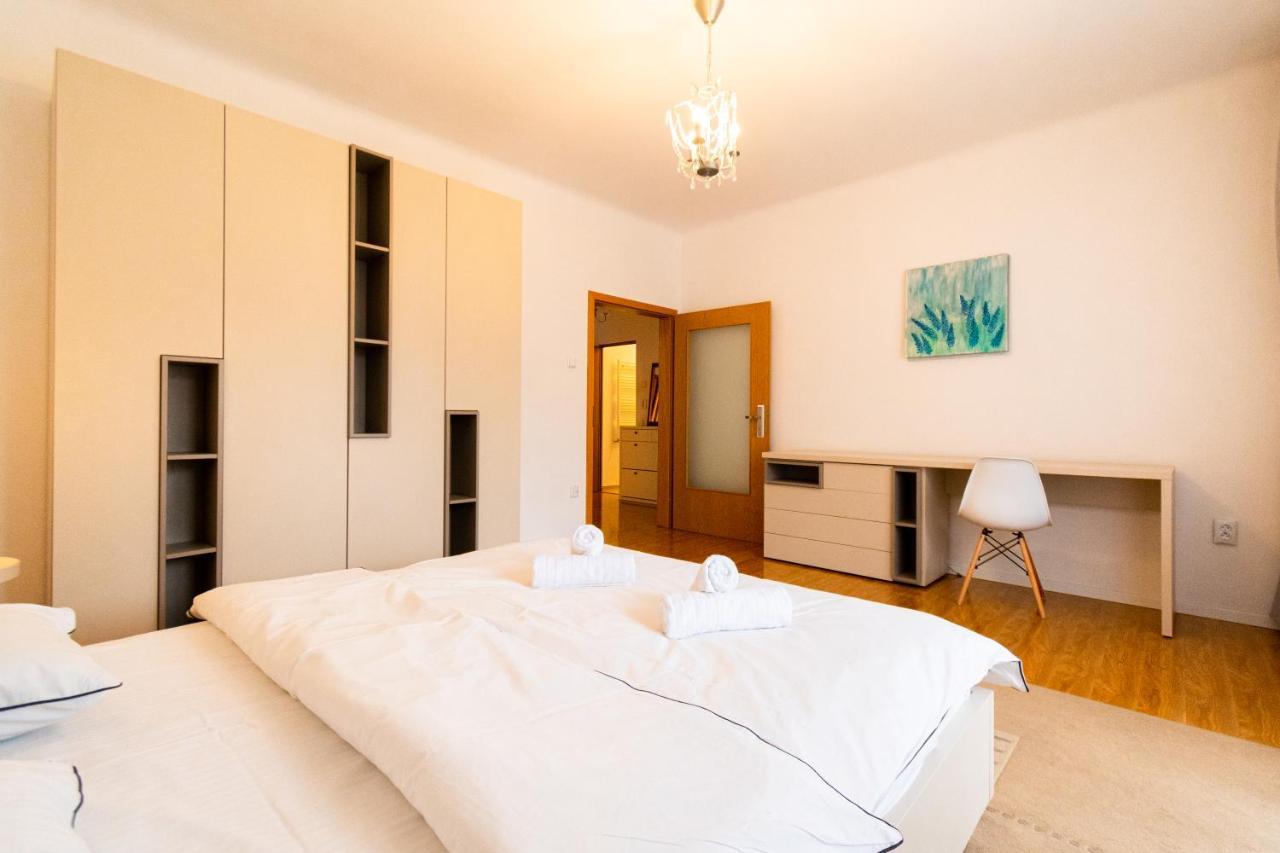 Ardor Apt - Bright And Secluded Apartment In The Heart Of Old Town Braszów Zewnętrze zdjęcie